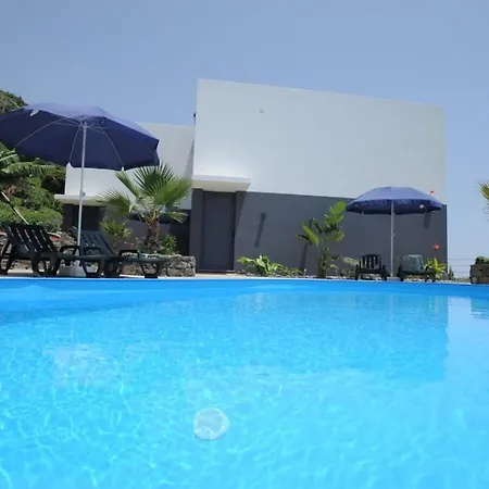 Quinta Golfinho - Rosa Arco da Calheta